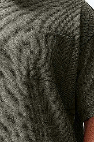 Trendyol Collection Khaki Premium Texture Oversize Large Size T-Shirt - Pocket, Comfortable TMNSS24BF00028