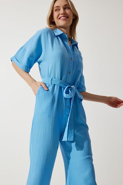 Happiness İstanbul Blauer Premium-Musselin-Jumpsuit mit Gürtel für Damen RG00029