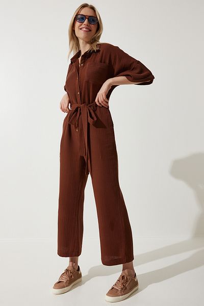 Happiness İstanbul Brauner Premium-Musselin-Jumpsuit mit Gürtel für Damen RG00029