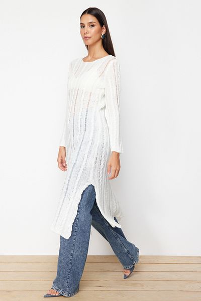 Trendyol Collection Макси рокля с мека текстура в цвят екрю и широка плетка с детайли TWOSS24EL00904