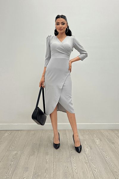 giyimmasalı Rochie de damă din țesătură creponată gri, lungime midi