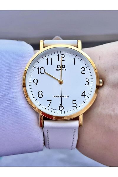 Q&Q Men's Leather Cord Wristwatch