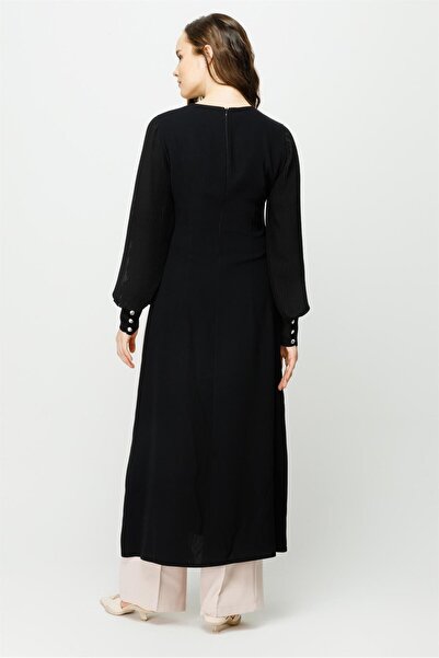 Esswaap Kolu Piliseli Önden Yırtmaçlı Şerit Taş Detaylı Pantolonlu Takım Taş