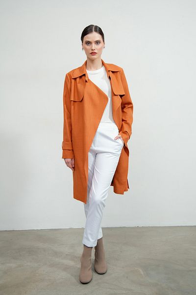 REMILA Lined Trench Coat with Snap Detail on the Collar and Belt Ties