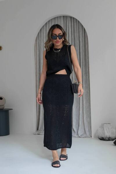 HARMONY GLOBAL بدلة تريكو نسائية سوداء مخرمة وفتحة تنورة مبطنة بنقشة الزهور 4118