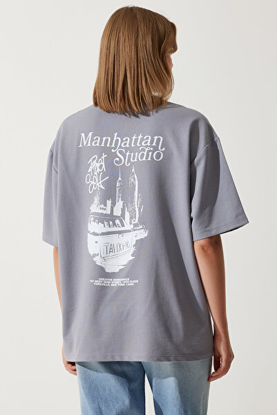 Happiness İstanbul Dámské šedé oversize dvouvláknové pletené tričko s potiskem AN00191