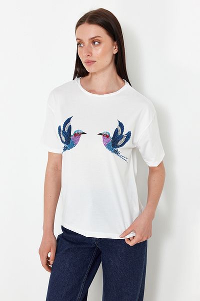 Trendyol Collection Tricou tricotat cu mânecă scurtă cu detaliu pentru accesorii White Stone TWOSS24TS00258