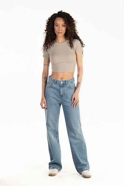 Novita Mittelblaue Jeans mit weitem Bein für Damen NOV24JE0003