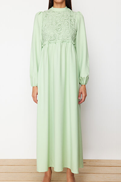 Trendyol Modest Green Scallop Detailed Guipure Woven Dress - TCTAW24EB00110