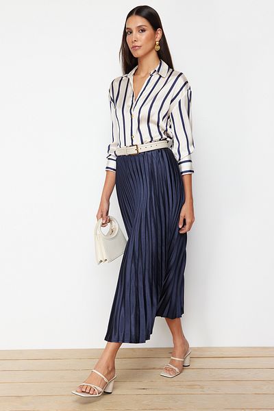 Trendyol Collection Szatén maxi szoknya - sötétkék rakott, szőtt, TWOSS24ET00206