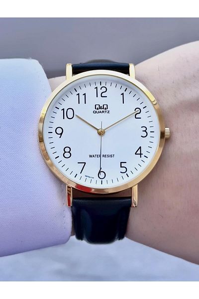 Q&Q Men's Leather Cord Wristwatch