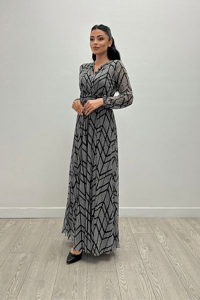 giyimmasalı Rochie maxi cu model asimetric din tul - neagra