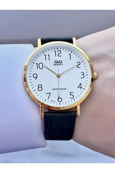 Q&Q Men's Leather Cord Wristwatch