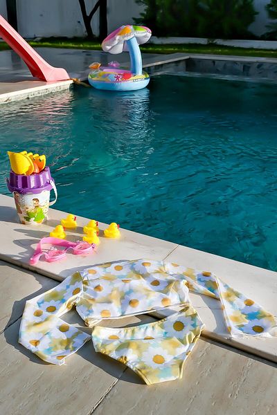 Mayom Girl's Daisy Patterned Pareo Bikini Set 3 Pieces Set