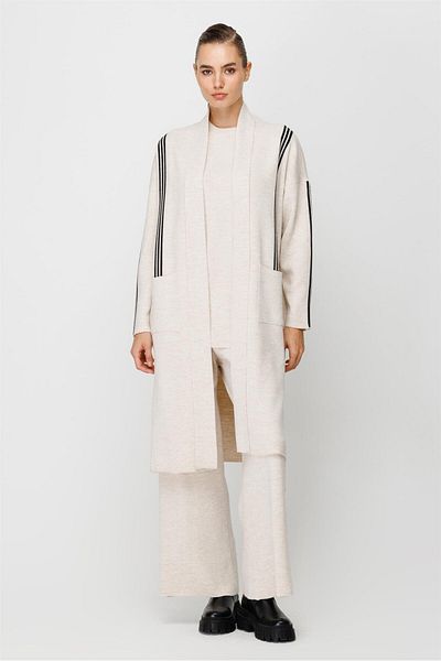 Esswaap Tricotaj cu dungi Detaliate Costum Pantaloni Bej