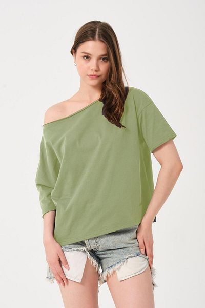 Owut Collection Tricou kaki cu umăr căzut pentru femei