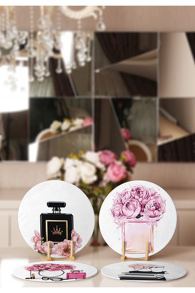 Realhomes 4-Piece Perfume Designed Placemat and Supla