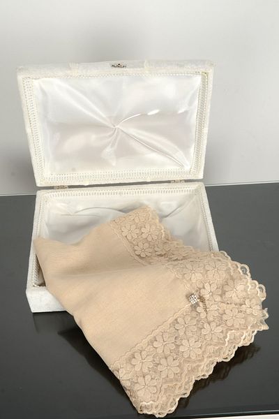Selin Table Cover