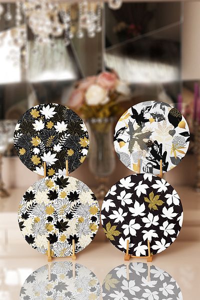 Realhomes 4-Piece Black White Gold Detailed Designed Placemat & Supla