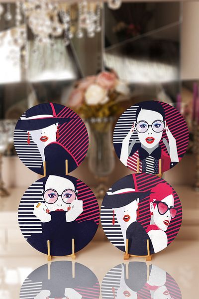 Realhomes 4-Piece Fashion Girl Designed Placemat & Supla