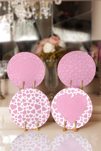 Realhomes 4-Piece White & Pink Floor Heart Designed Placemat & Supla