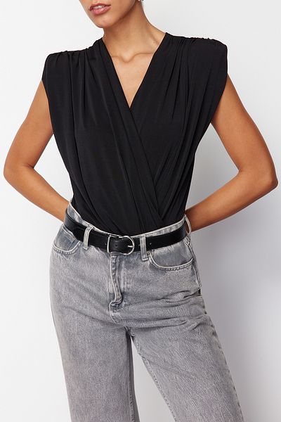 Edit by Trendyol Black Fitted Knitted Body Tedss24Bd00000