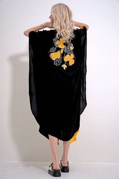 Trend Alaçatı Stili Women's Yellow-Black Prevailing Collar Color Block Embroidered Double Pocket Woven Viscose Dress ALC-X12017