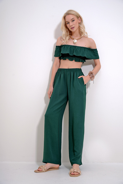 Trend Alaçatı Stili Women's Emerald Green Madonna Collar Crop Blouse And Palazzo Pants Bottom Top Set ALC-X11856