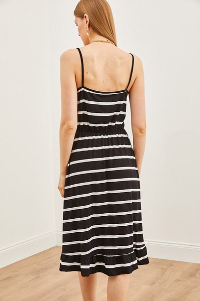 Olalook Schwarzes gestreiftes Viskose-Strickkleid mit dünnen Trägern und elastischer Taille für Damen ELB-19002155