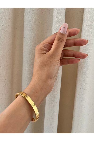 IVART Thick Steel Bracelet - Gold Colored Bracelet