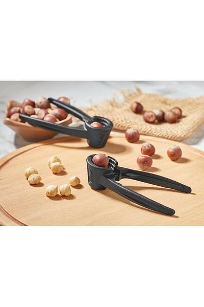 COOKCASE كسارة البندق والجوز باللون الأسود