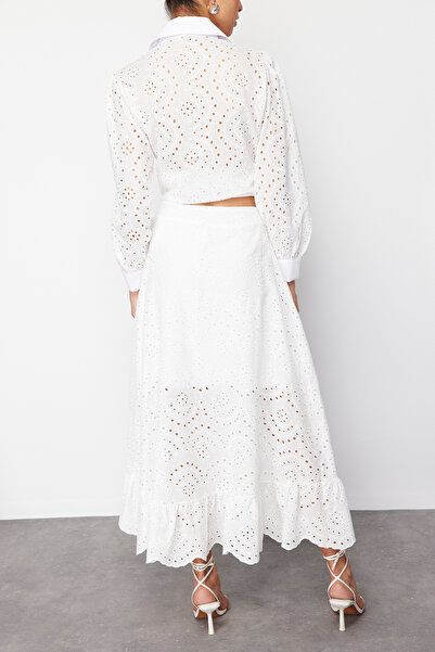 Edit by Trendyol Біла вишита мереживна спідниця з тканої тканини довжиною максі TEDSS24ET00024