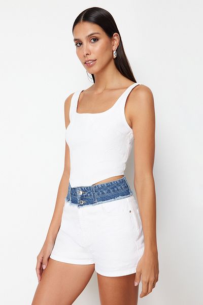 Trendyol Collection Ecrufarbene Jeansbluse TWOSS22BZ1402