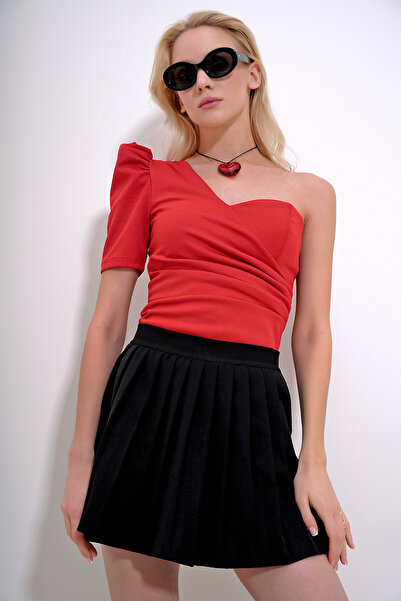 Trend Alaçatı Stili Women's Red Single Shoulder Detailed Blouse ALC-X11799