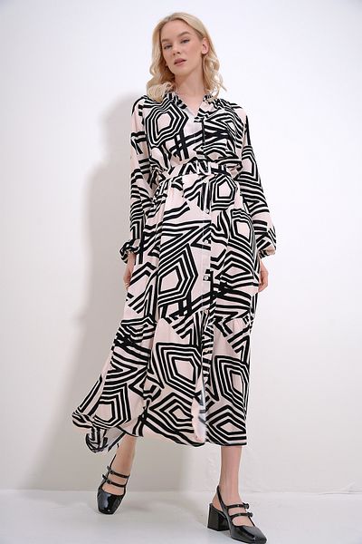 Trend Alaçatı Stili Rochie de damă, cu guler predominant, cu nasturi, cu centură în talie în față, cu model, țesătură din viscoză ALC-X12035