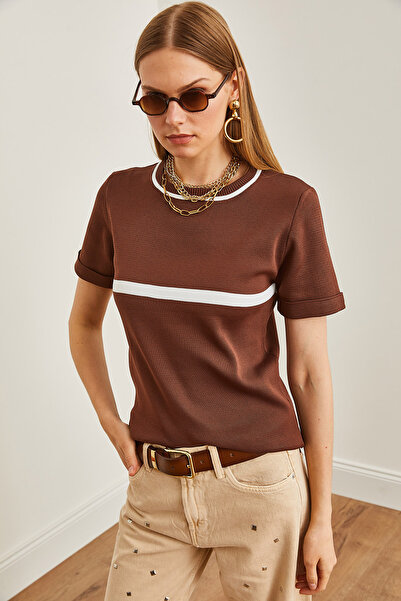 Olalook Bitterbraune gestreifte Strickbluse mit Rundhalsausschnitt für Damen BLZ-19002209