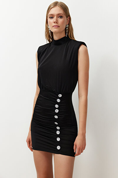 Trendyol Collection Schwarzes, figurbetontes, glänzendes, mit Steinen besetzt...