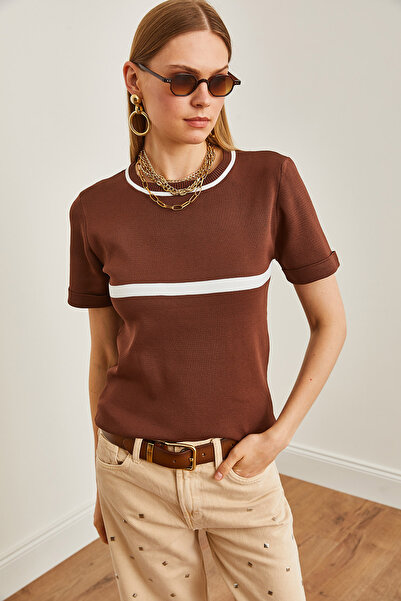 Olalook Bitterbraune gestreifte Strickbluse mit Rundhalsausschnitt für Damen BLZ-19002209