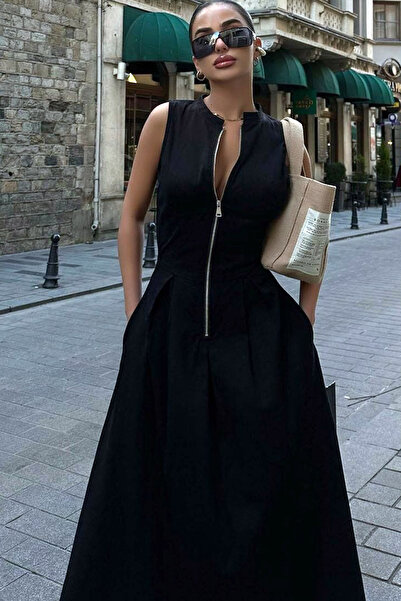 CoolLook Bisiklet Yakalı Önü Fermuar Detaylı Sıfır Kol Geniş Çan Etekli Cepli Beli Oturtmalı Tam Boy Elbise
