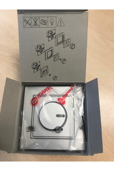 MAKEL KAREA DİMMER GÜMÜŞ 600W  ÇERCEVE TAKILI TAM ÜRÜN