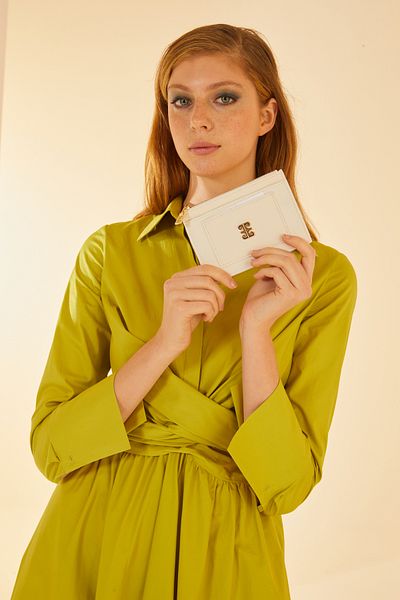 Pierre Cardin طباعة محفظة نسائية بيضاء 06PO24Y1424