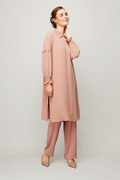 Esswaap Powder Colored Pearl Detailed Frosting Sleeve Trousers and Tunic Set