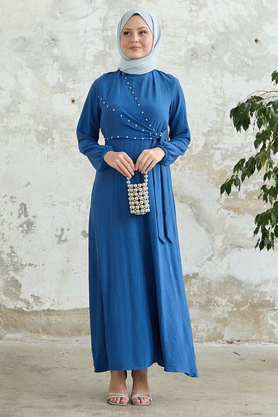 InStyle Rochie Ayrobin albastră cu cravată în față cu perle
