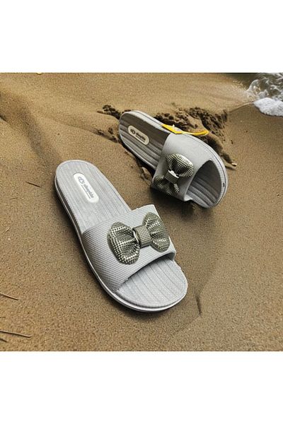 mustey Kurdale Women's Slippers Non-Slip Sole Pool Beach Slippers