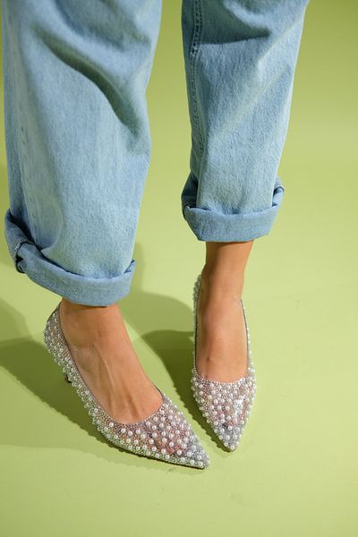 LuviShoes BEGIN Průhledné dámské večerní společenské boty na tenkém podpatku Silver Pearl