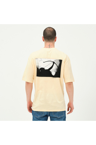 Owut Collection Men's Yellow Back Print Detailed Oversize T-Shirt
