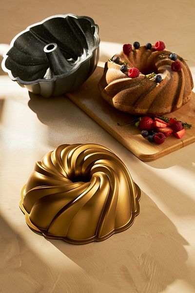 COOKCASE Italiano Inner Outer Granite Cake Mold - Gold