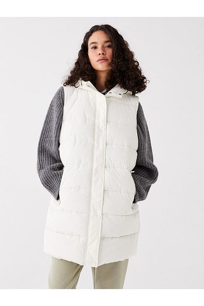 LC Waikiki Women's Hooded Plain Puffer Vest