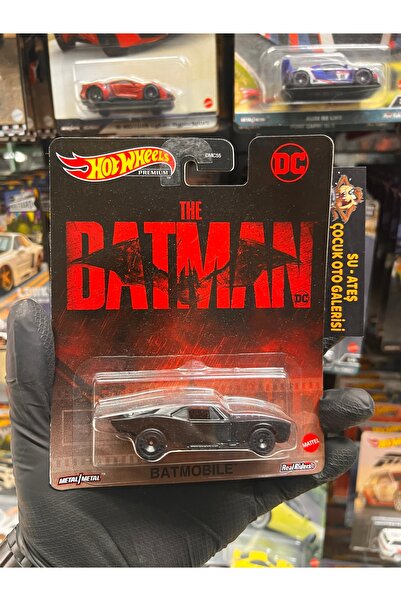 HOT WHEELS premıum Batman mobıl 1.64 premıum Batmobil