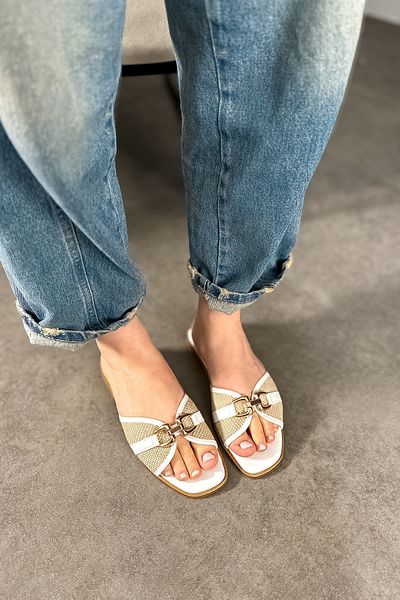 SHOEBELLAS Papuci de damă cu detaliu cu cataramă cu paie din piele albă scoțiană